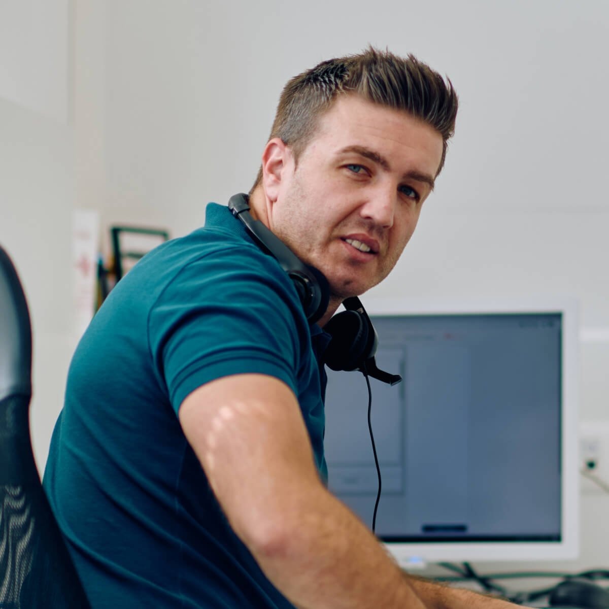 Operator managing automated campaigns